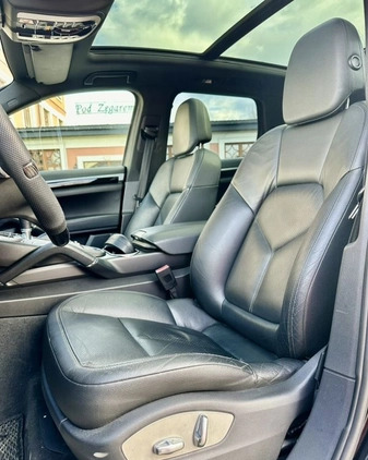 Porsche Cayenne cena 82900 przebieg: 235000, rok produkcji 2011 z Trzebinia małe 79